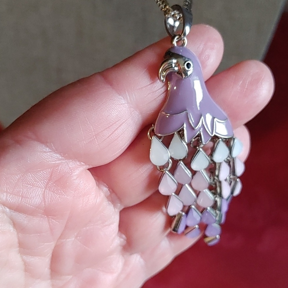 NWT Alia Purple Parrot Pendant With Silvertone Chain - Picture 3 of 7